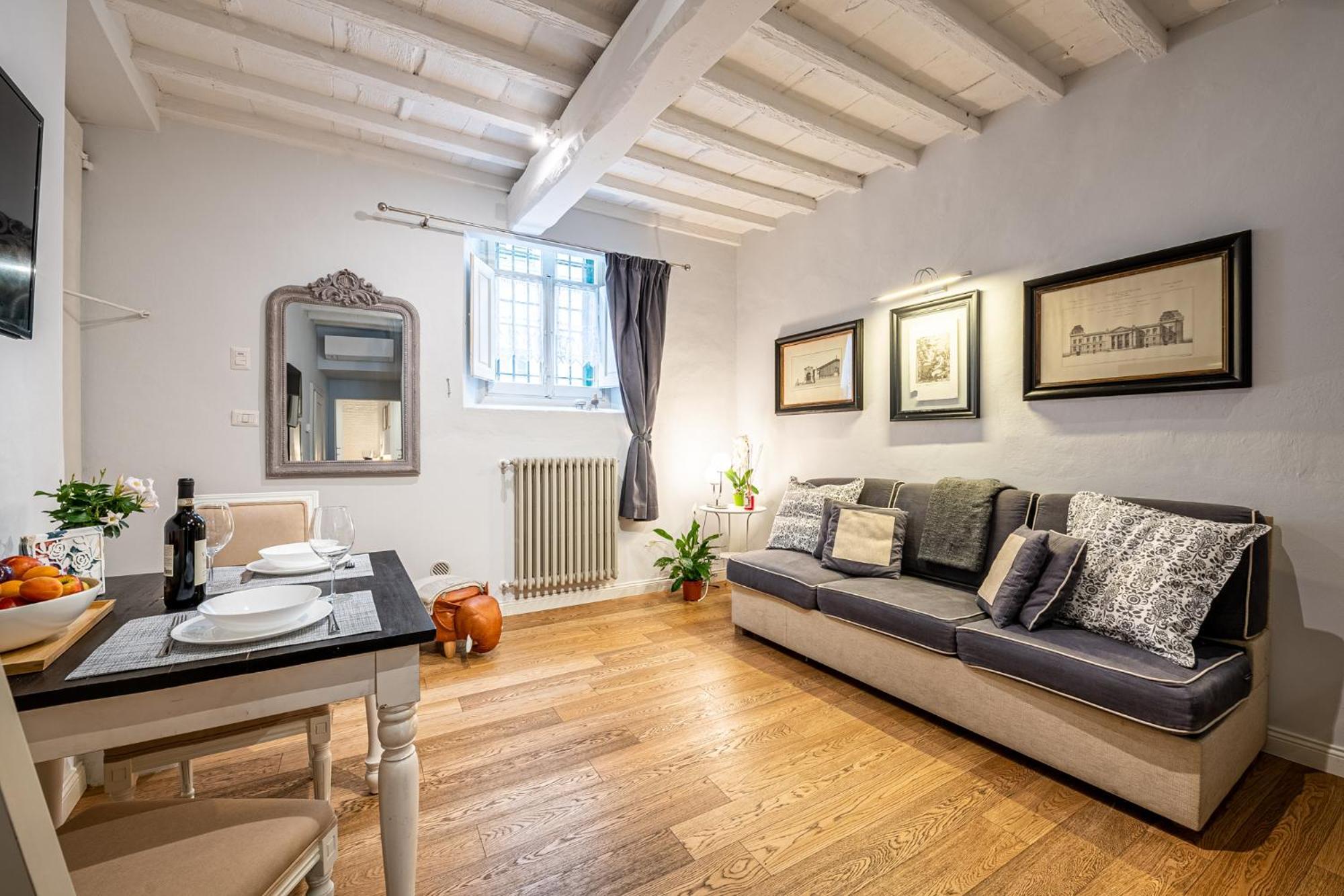 Appartamento con 2 Camere da Letto